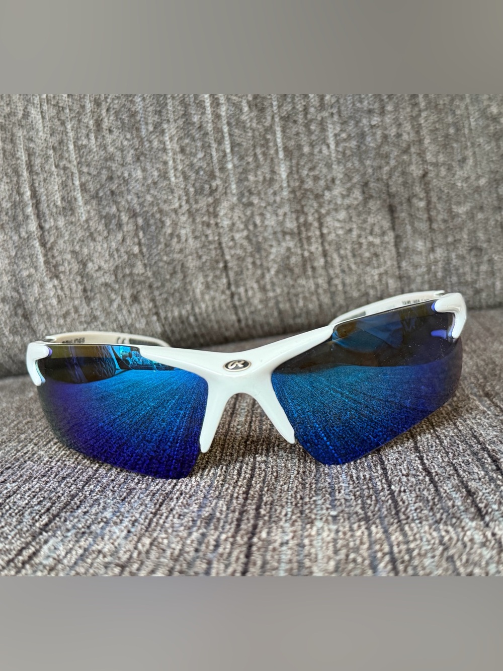 Rawlings White Sport Sunglasses – Blue Mirrored Lenses